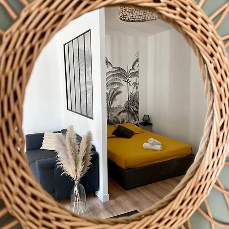 Les Remparts Apartment Fougères Екстериор снимка