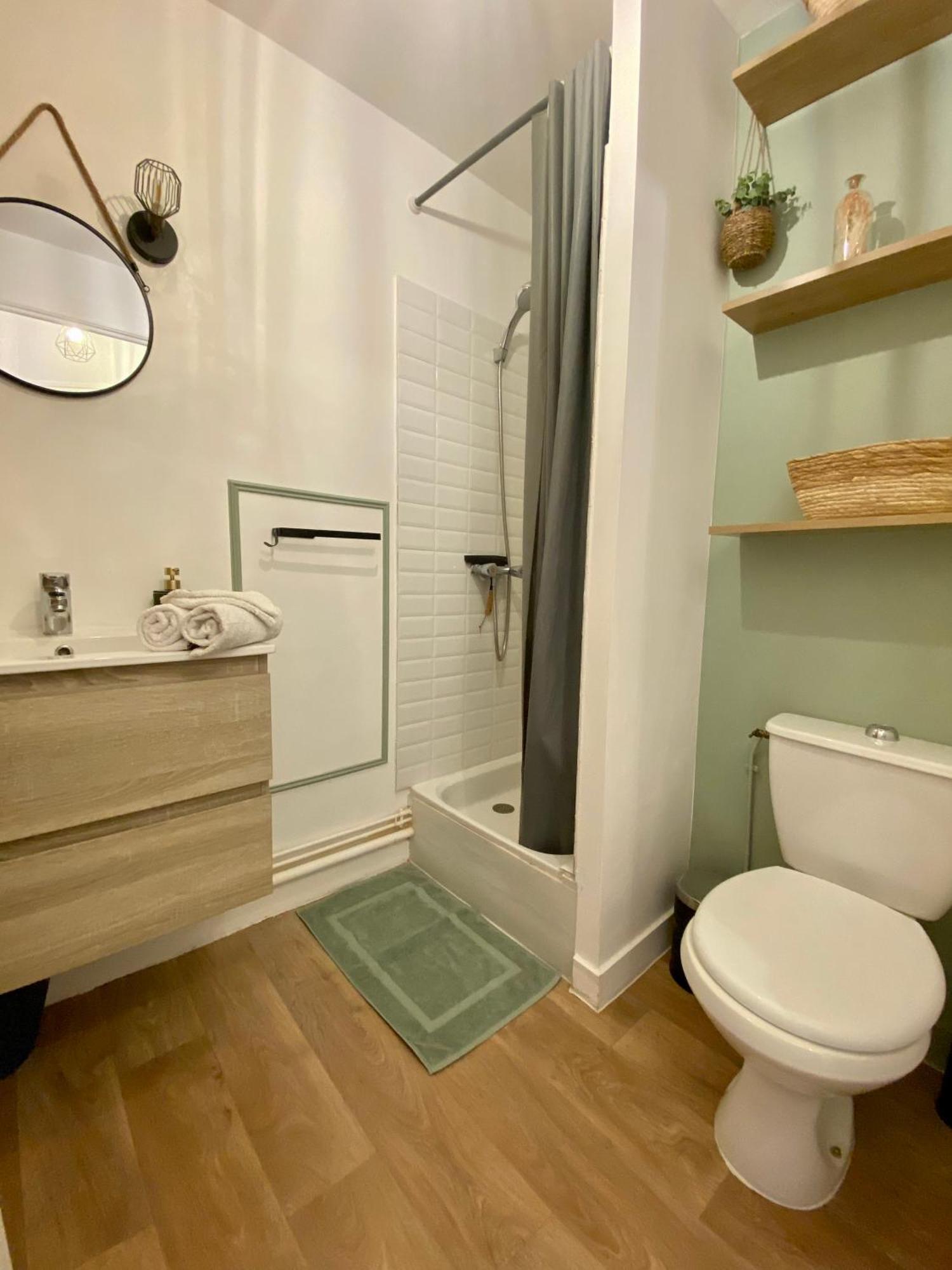 Les Remparts Apartment Fougères Екстериор снимка